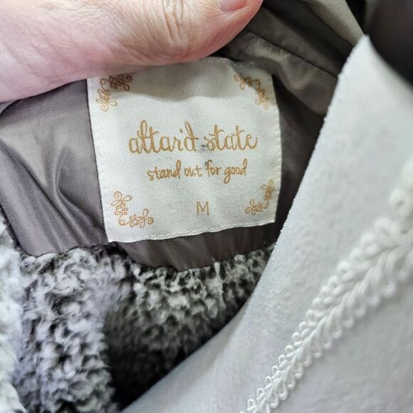 Altar'd State Tan Sherpa Lined Puffer Jacket Size Medium - Picture 5 of 12